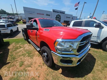 2024 Ram 3500 Cab Chassis Tradesman Crew Cab DRW - miniatura 4