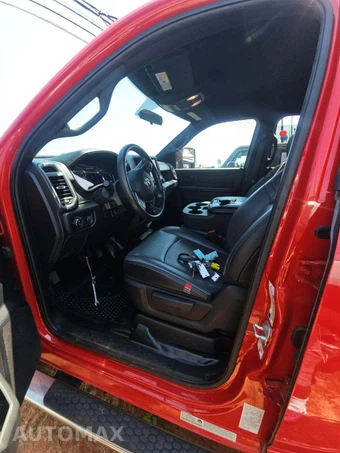 2024 Ram 3500 Cab Chassis Tradesman Crew Cab DRW - miniatura 6
