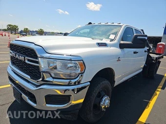 2024 Ram 3500 Cab Chassis Tradesman Crew Cab DRW