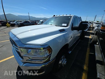 2024 Ram 3500 Cab Chassis Tradesman Crew Cab DRW