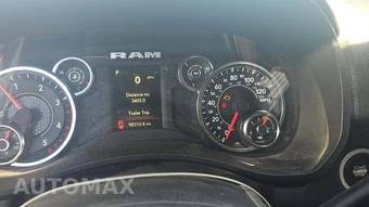 2024 Ram 3500 Cab Chassis Tradesman Crew Cab DRW – miniatura 25