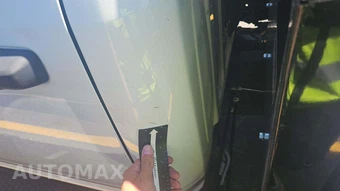 2024 Ram 3500 Cab Chassis Tradesman Crew Cab DRW – miniatura 28