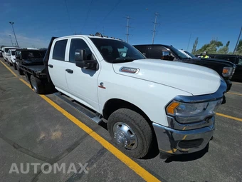 2024 Ram 3500 Cab Chassis Tradesman Crew Cab DRW – miniatura 3