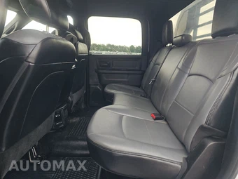 2024 Ram 3500 Cab Chassis Tradesman Crew Cab DRW – miniatura 13