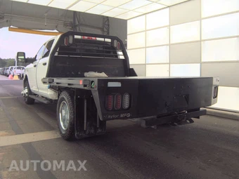 2024 Ram 3500 Cab Chassis Tradesman Crew Cab DRW – miniatura 6