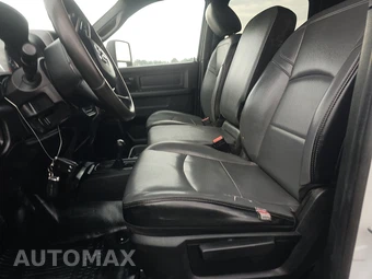 2024 Ram 3500 Cab Chassis Tradesman Crew Cab DRW – miniatura 7
