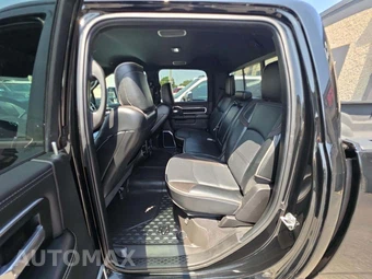2024 Ram 3500 Laramie Crew Cab Long Bed DRW - miniatura 13