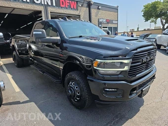 2024 Ram 3500 Laramie Crew Cab Long Bed DRW - miniatura 4