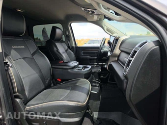 2024 Ram 3500 Laramie Crew Cab Long Bed DRW - miniatura 18