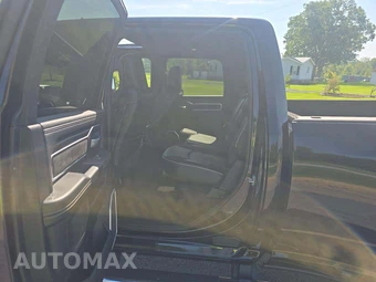 2024 Ram 3500 Laramie Crew Cab Long Bed DRW - miniatura 10