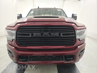 2024 Ram 3500 Laramie Crew Cab Medium Bed - miniatura 2