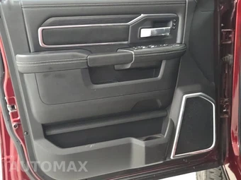2024 Ram 3500 Laramie Crew Cab Medium Bed - miniatura 9