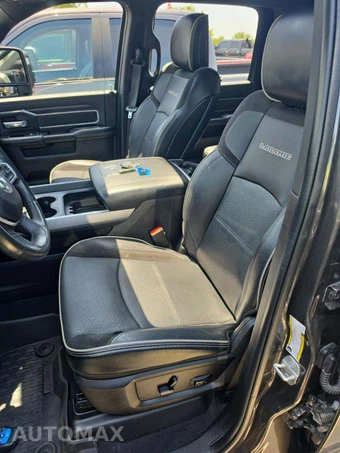 2024 Ram 3500 Laramie Extended Crew Cab Medium Bed – miniatura 6
