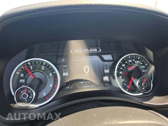 2024 Ram 3500 Laramie Extended Crew Cab Medium Bed – miniatura 9