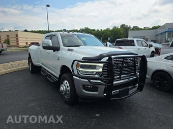 2024 Ram 3500 Laramie Extended Crew Cab Medium Bed DRW – miniatura 4