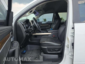 2024 Ram 3500 Laramie Extended Crew Cab Medium Bed DRW – miniatura 6