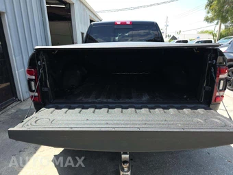 2024 Ram 3500 Laramie Extended Crew Cab Medium Bed DRW - miniatura 14