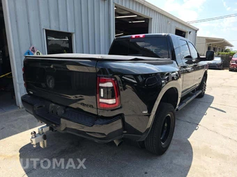 2024 Ram 3500 Laramie Extended Crew Cab Medium Bed DRW - miniatura 3