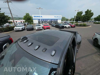 2024 Ram 3500 Limited Crew Cab Long Bed DRW – miniatura 12