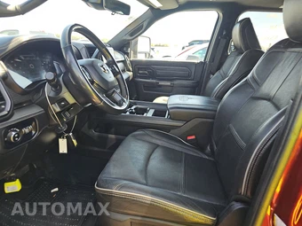 2024 Ram 3500 Limited Crew Cab Long Bed DRW – miniatura 13