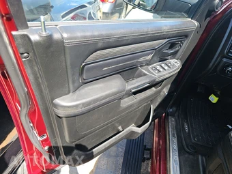 2024 Ram 3500 Limited Crew Cab Long Bed DRW – miniatura 15