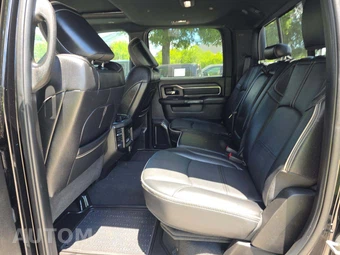 2024 Ram 3500 Limited Crew Cab Long Bed DRW – miniatura 13
