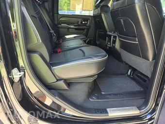 2024 Ram 3500 Limited Crew Cab Long Bed DRW – miniatura 16