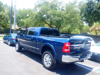 2024 Ram 3500 Limited Extended Crew Cab Medium Bed – miniatura 23