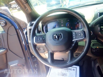 2024 Ram 3500 Limited Extended Crew Cab Medium Bed – miniatura 24