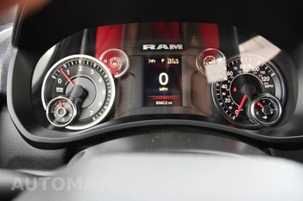 2024 Ram 3500 Tradesman Crew Cab Long Bed - miniatura 29