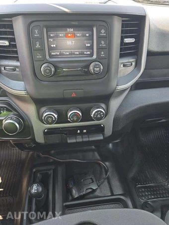 2024 Ram 3500 Tradesman Crew Cab Long Bed – miniatura 10