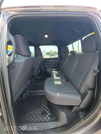 2024 Ram 3500 Tradesman Crew Cab Long Bed - miniatura 13