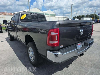 2024 Ram 3500 Tradesman Crew Cab Long Bed - miniatura 2