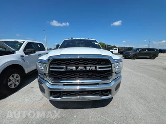 2024 Ram 3500 Tradesman Crew Cab Long Bed – miniatura 2