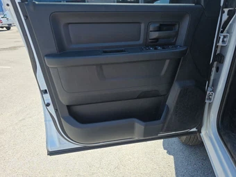 2024 Ram 3500 Tradesman Crew Cab Long Bed – miniatura 9