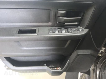 2024 Ram 3500 Tradesman Crew Cab Long Bed DRW - miniatura 9