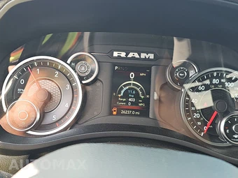 2024 Ram 3500 Tradesman Crew Cab Long Bed DRW – miniatura 12