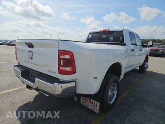 2024 Ram 3500 Tradesman Crew Cab Long Bed DRW – miniatura 4