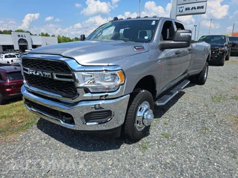 2024 Ram 3500 Tradesman Crew Cab Long Bed DRW
