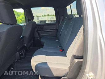 2024 Ram 3500 Tradesman Crew Cab Long Bed DRW – miniatura 13