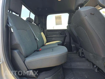 2024 Ram 3500 Tradesman Crew Cab Long Bed DRW – miniatura 16
