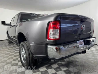 2024 Ram 3500 Tradesman Crew Cab Long Bed DRW - miniatura 25