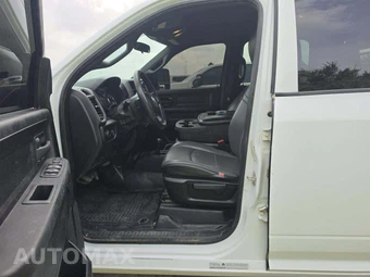 2024 Ram 3500 Tradesman Crew Cab Long Bed DRW – miniatura 3
