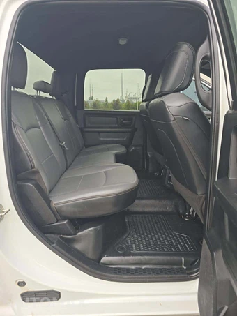 2024 Ram 3500 Tradesman Crew Cab Long Bed DRW - miniatura 13