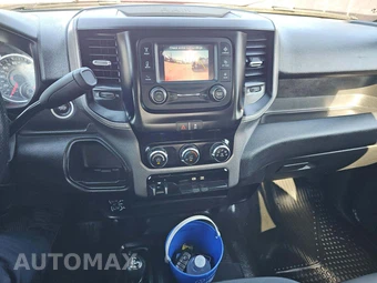 2024 Ram 3500 Tradesman Crew Cab Long Bed DRW – miniatura 7