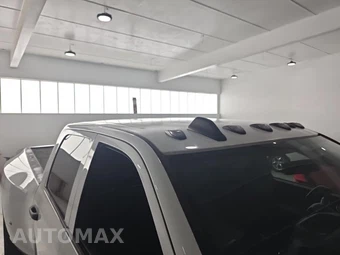 2024 Ram 3500 Tradesman Crew Cab Long Bed DRW - miniatura 17