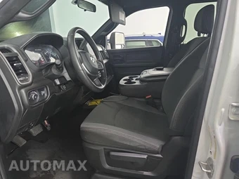 2024 Ram 3500 Tradesman Crew Cab Long Bed DRW - miniatura 7