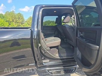 2024 Ram 3500 Tradesman Crew Cab Long Bed DRW – miniatura 13