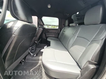2024 Ram 3500 Tradesman Crew Cab Long Bed DRW – miniatura 13