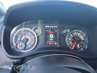 2024 Ram 3500 Tradesman Crew Cab Long Bed DRW – miniatura 12